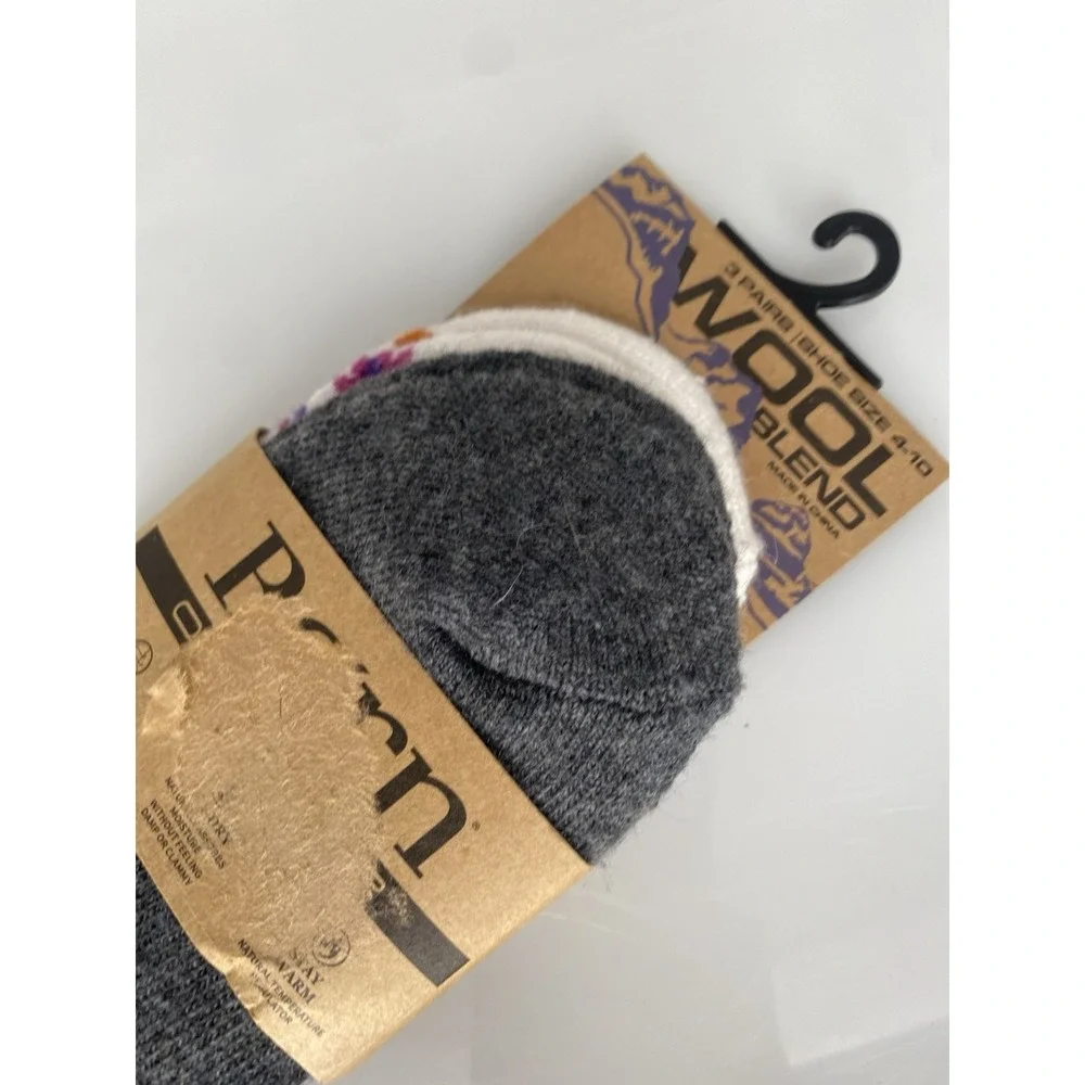 Women's Born Outdoor Wool Blend 2 Pairs Socks Low Cut Shoe Size 4-10 New